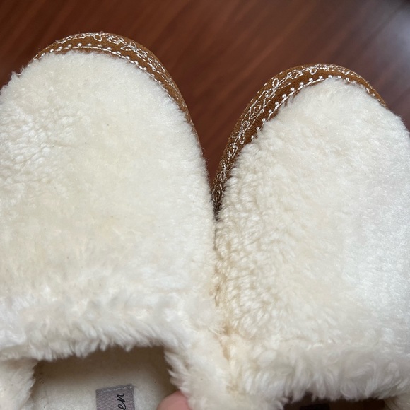 Daniel Green Alpine Slippers  6 1/2 M - Picture 2 of 16